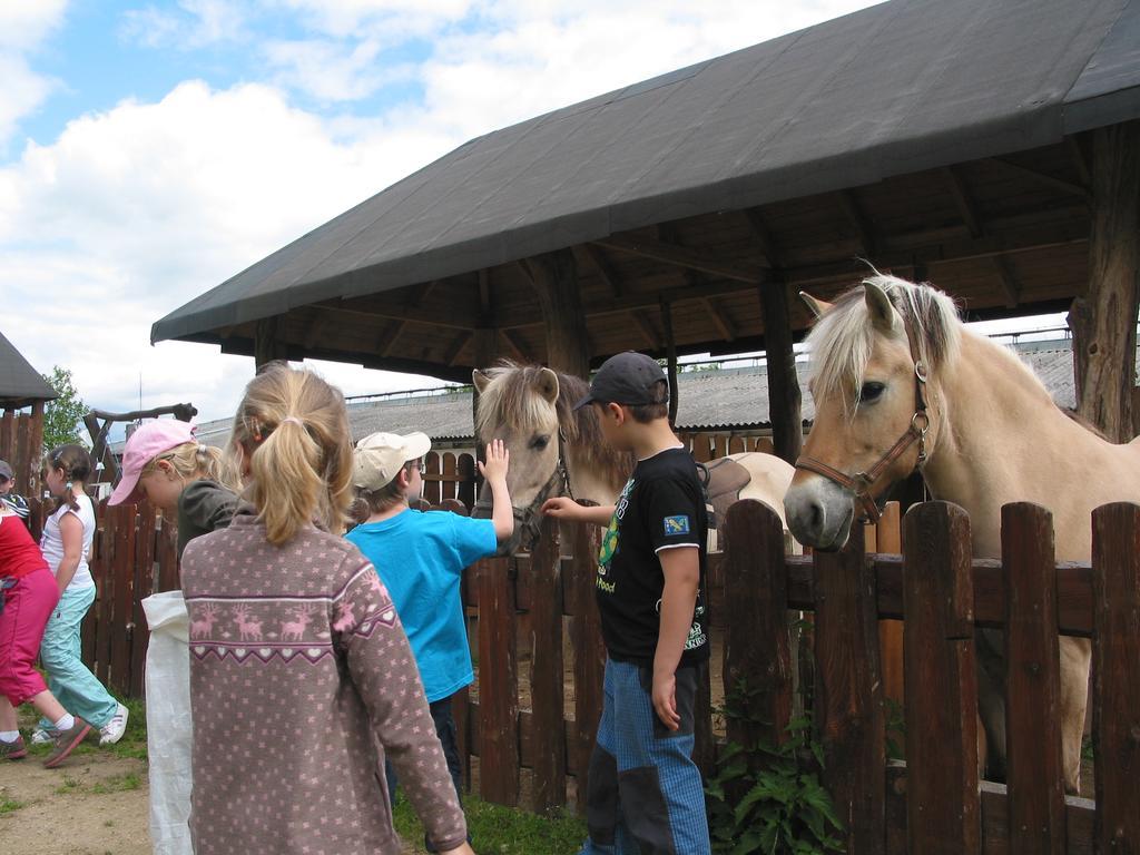 Zoopark Zelcin Villa Melnik Luaran gambar