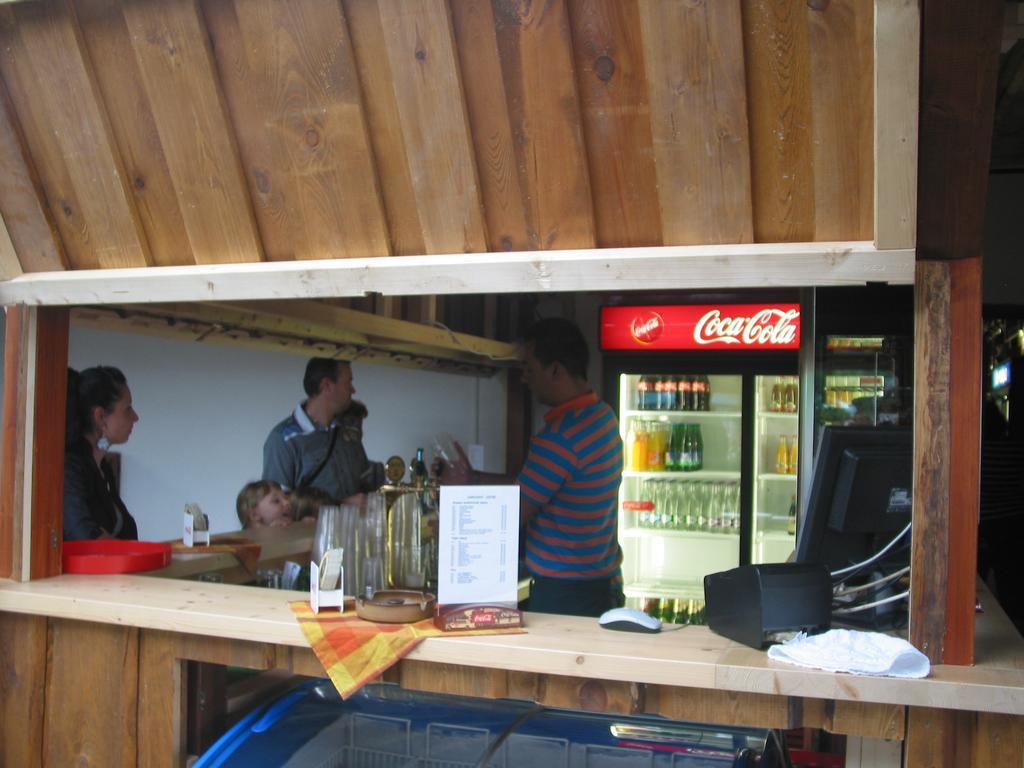 Zoopark Zelcin Villa Melnik Luaran gambar