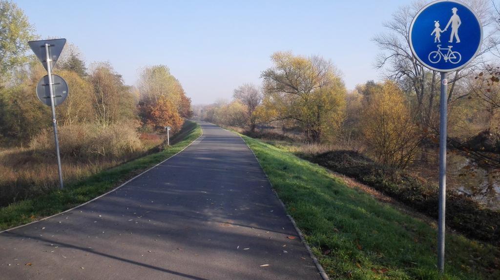 Zoopark Zelcin Villa Melnik Luaran gambar
