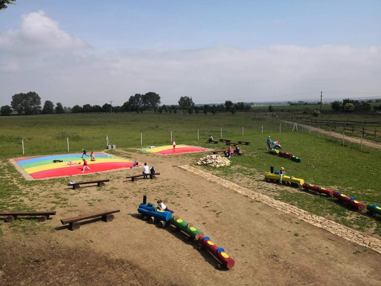Zoopark Zelcin Villa Melnik Luaran gambar